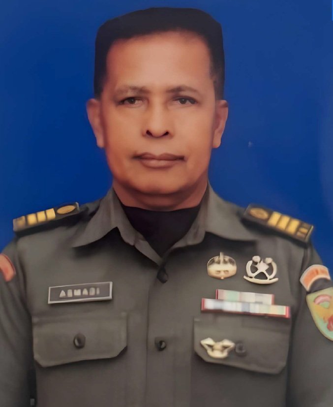 Foto resmi Kapten Chk (Purn.) Asmadi berseragam TNI